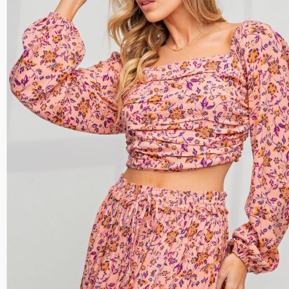 “Flower me Pretty set”: flowy pants with matching top. NWT - Picture 6 of 10